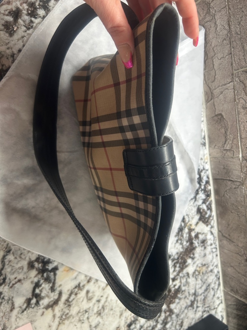 Burberry Vintage Beige Nova Check Canvas Shoulder Bag with Black Leather Trim - Picture 12 of 15